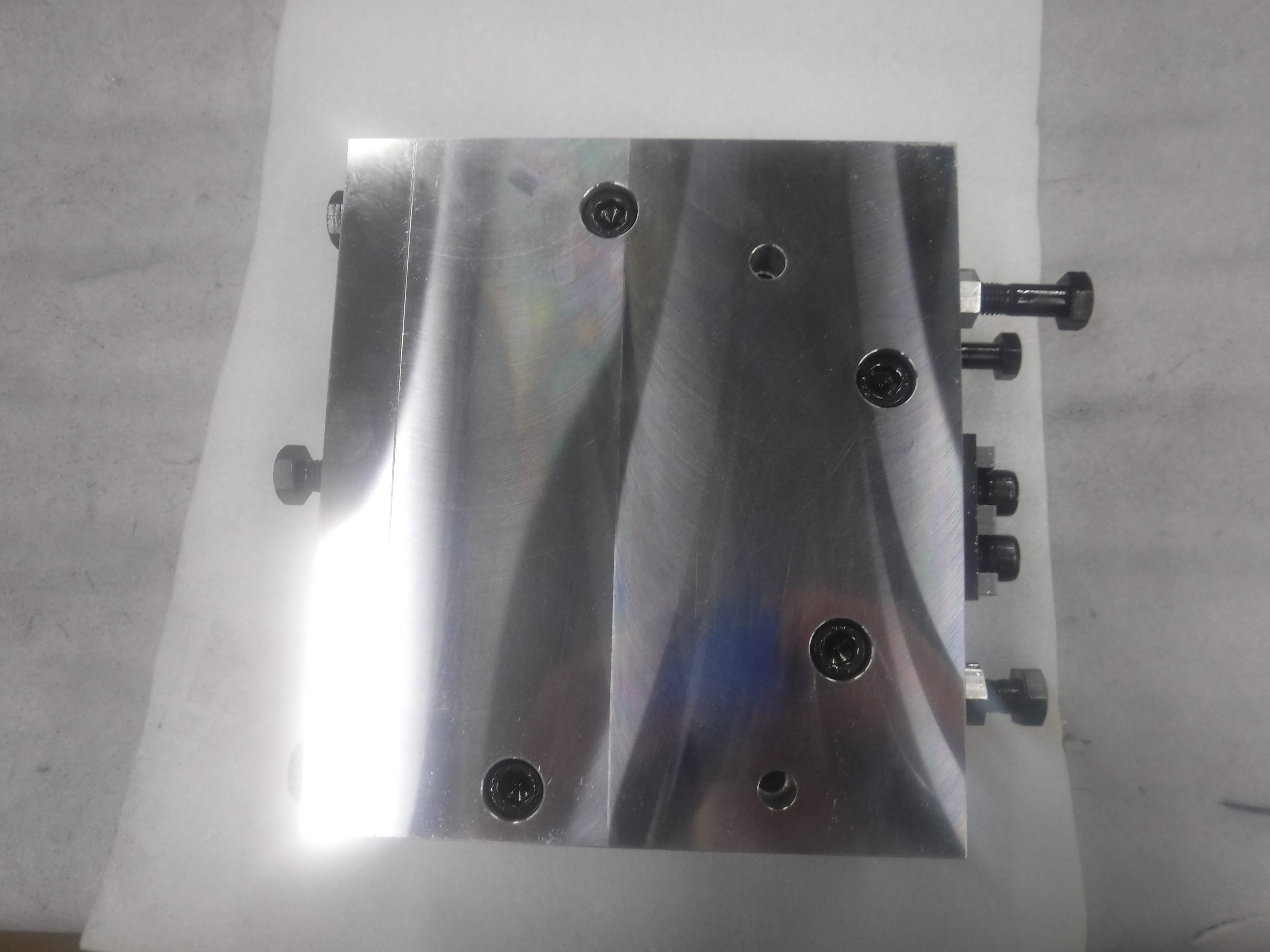 金型設計・製作