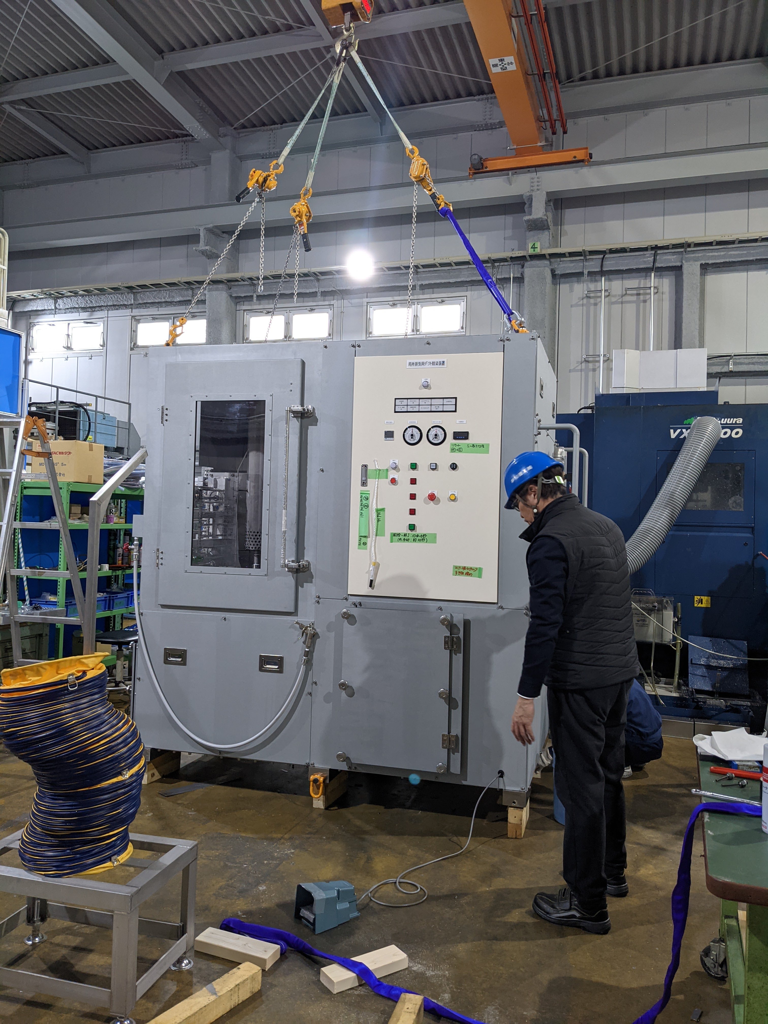 ダクト除染装置を納品しました①